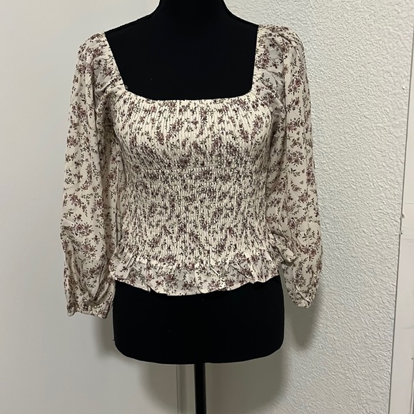 Tops - Measurements base on a size small blouse pit to pit 12, shoulder to shoulder 15